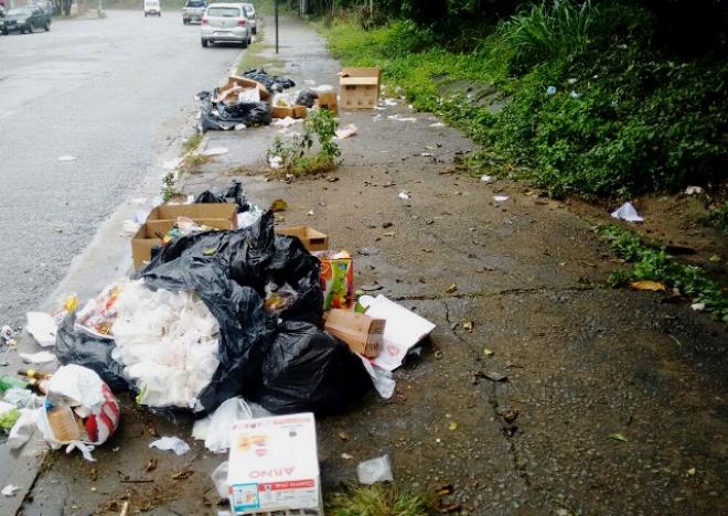 O caso já foi levado à prefeitura e ao Ministério Público, sem solução até agora, reclamam moradores do Cariru 