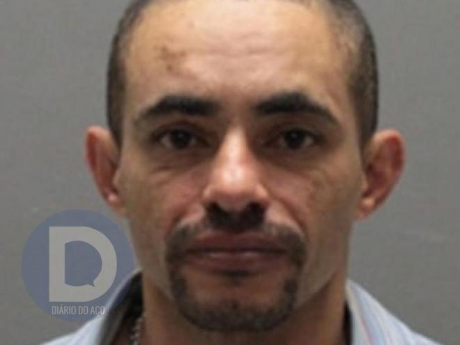 Jusselo Dias, 44 anos, foi preso durante buscas da polícia em outro estado