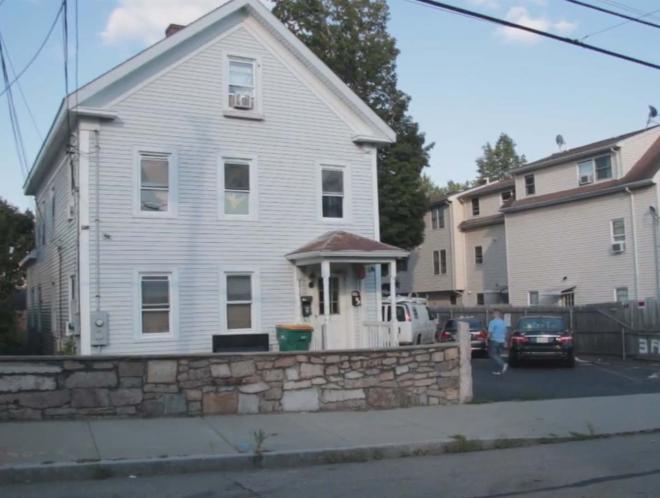 Casa em  Milford, palco de brutal assassinato de brasileiro nos EUA