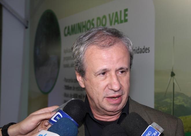 Sérgio Leite durante entrevista