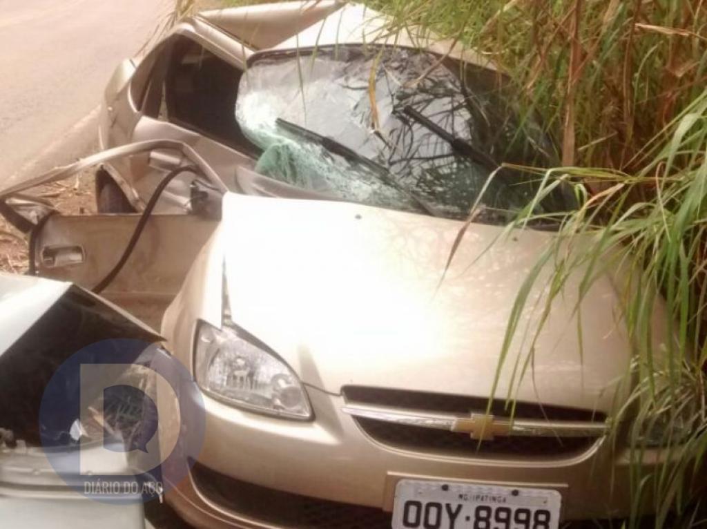 A vítima que morreu no acidente era passageira deste carro