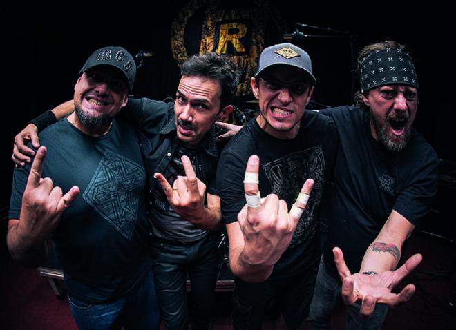 Principal atração da noite, a banda brasiliense fará o terceiro show