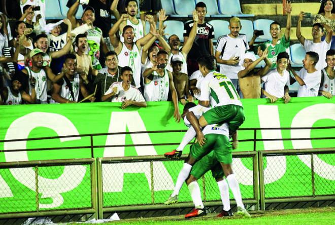 Jogadores do Tigrão voltam a empolgar a sua torcida