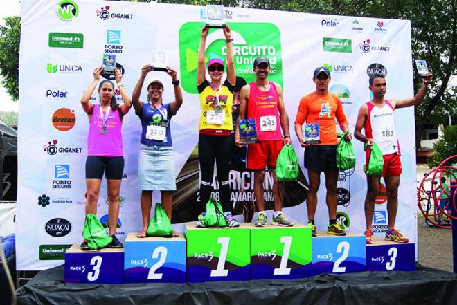 Podium de uma das categorias da tradicional prova de âmbito regional 