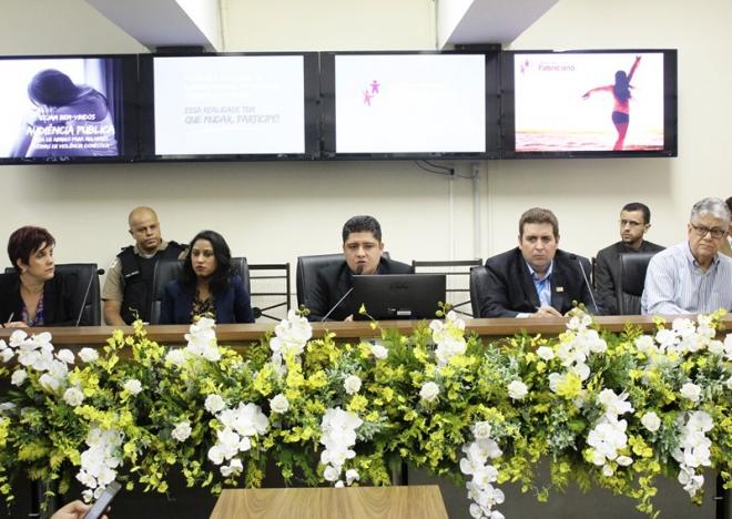 Audiência no dia 18 reuniu autoridades das quatro cidades da RMVA para tratar da Casa de Apoio 