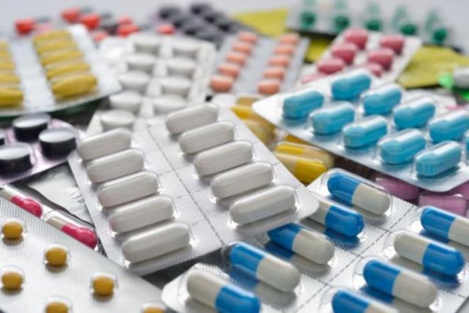 Resultado de imagem para Lista de medicamentos do SUS inclui novos remédios para HIV e Alzheimer