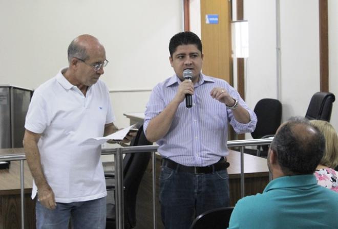 Presidente da Câmara de Coronel Fabriciano, Leandro Xingó, realiza reunião com DEER e categoria para orientações sobre o Simples Nacional