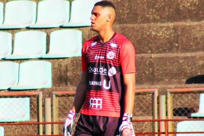 O goleiro Alencar conquistou de vez a titularidade no gol do Ipatinga