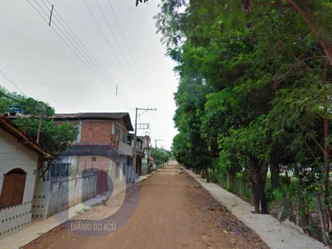 O atentado aconteceu nesta rua, no distrito de Perpétuo Socorro, em Belo Oriente