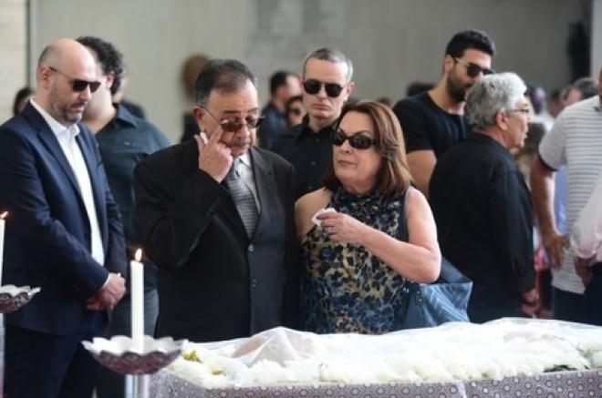 Além dos fãs e familiares, colegas de trabalho estiveram na Assembleia para se despedir de Rezende. Entre eles, Percival de Souza, Fabiola Gadelha e Luiz Bacci, colegas do apresentador no Cidade Alerta