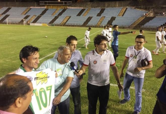 Um dos ídolos da torcida quadricolor, Luizinho jogou com a camisa 107 para marcar o número de jogos pelo clube