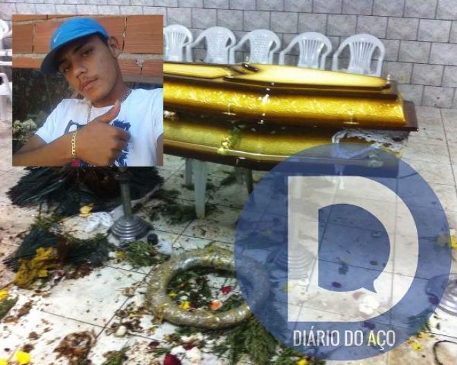 No velório do corpo, no bairro Bom Jardim atearam fogo no caixão e na ornamentação do funeral