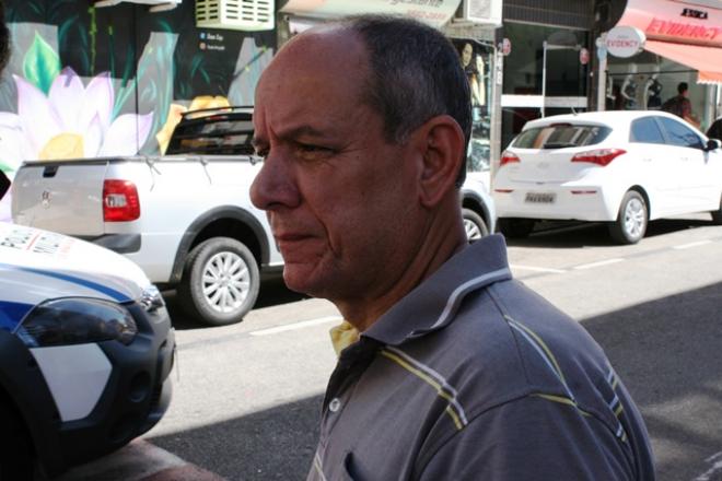 O aposentado Rogério Rodrigues