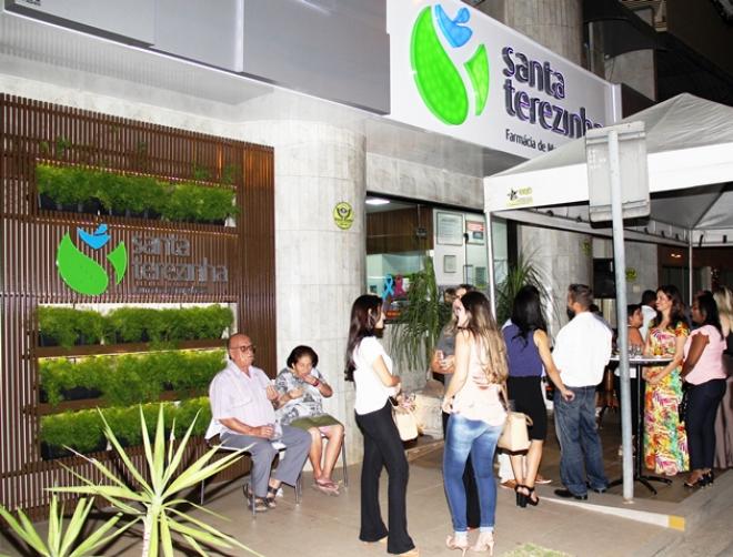 Presença de clientes, parceiros e amigos marcou a reinauguração do espaço
