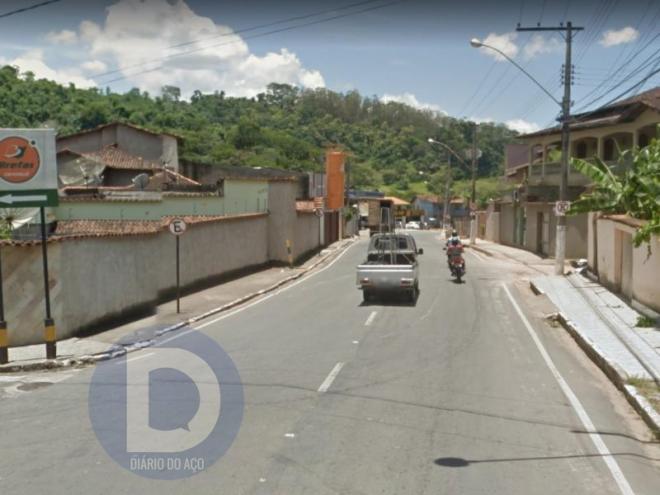 O local do acidente foi nas proximidades deste trecho da avenida Acesita, no bairro São José