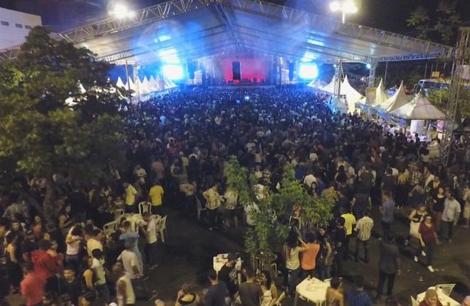 A programação, promovida no  fim de semana, contou com bandas de rock regionais e nacionais