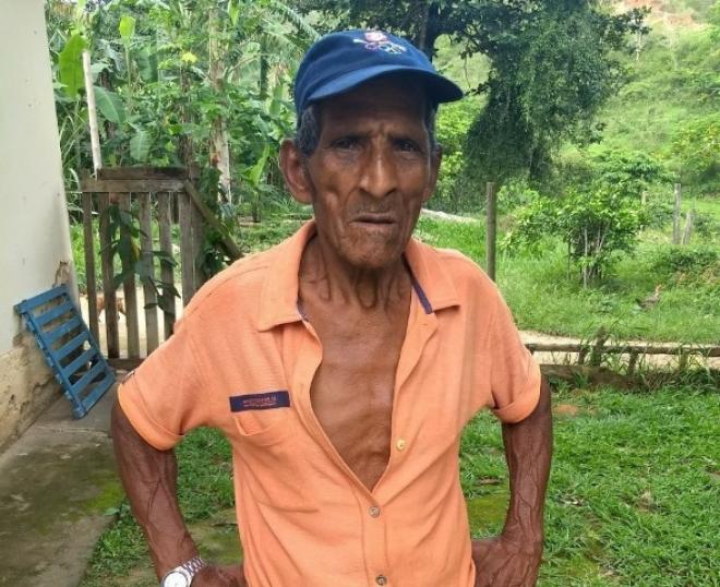 Raul Francisco de Paula tem 80 anos e é analfabeto 