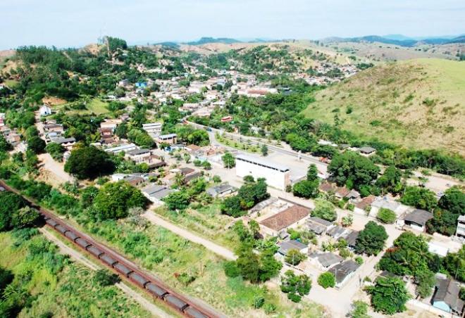 Periquito é um dos municípios do Colar Metropolitano e tem população estimada em aproximadamente 7 mil habitantes, conforme o IBGE