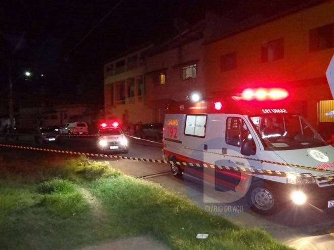 Uma unidade de resgate do Samu atendeu a vitima de 15 anos, encaminhada ao HMC