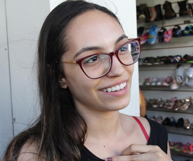 Caroline Lacerda, de 18 anos