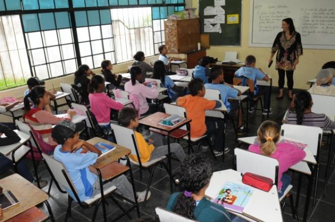 As aulas vão ter início em 19 de fevereiro de 2018, após o carnaval, e terminam em 18 de dezembro