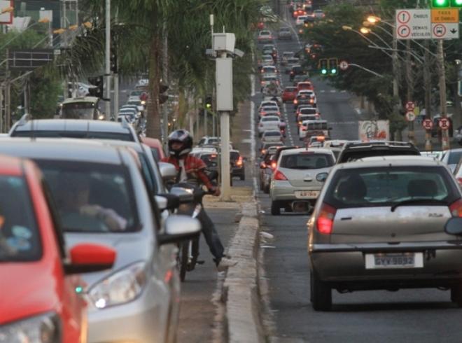A pressão dos prefeitos resultou nos repasses da cota-parte do IPVA referente ao período de 11 a 29 de dezembro e de algumas parcelas do ICMS