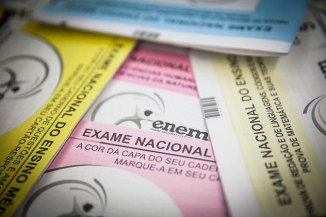 O candidato confessou que usou um telefone celular para ter acesso ao conteúdo na redação