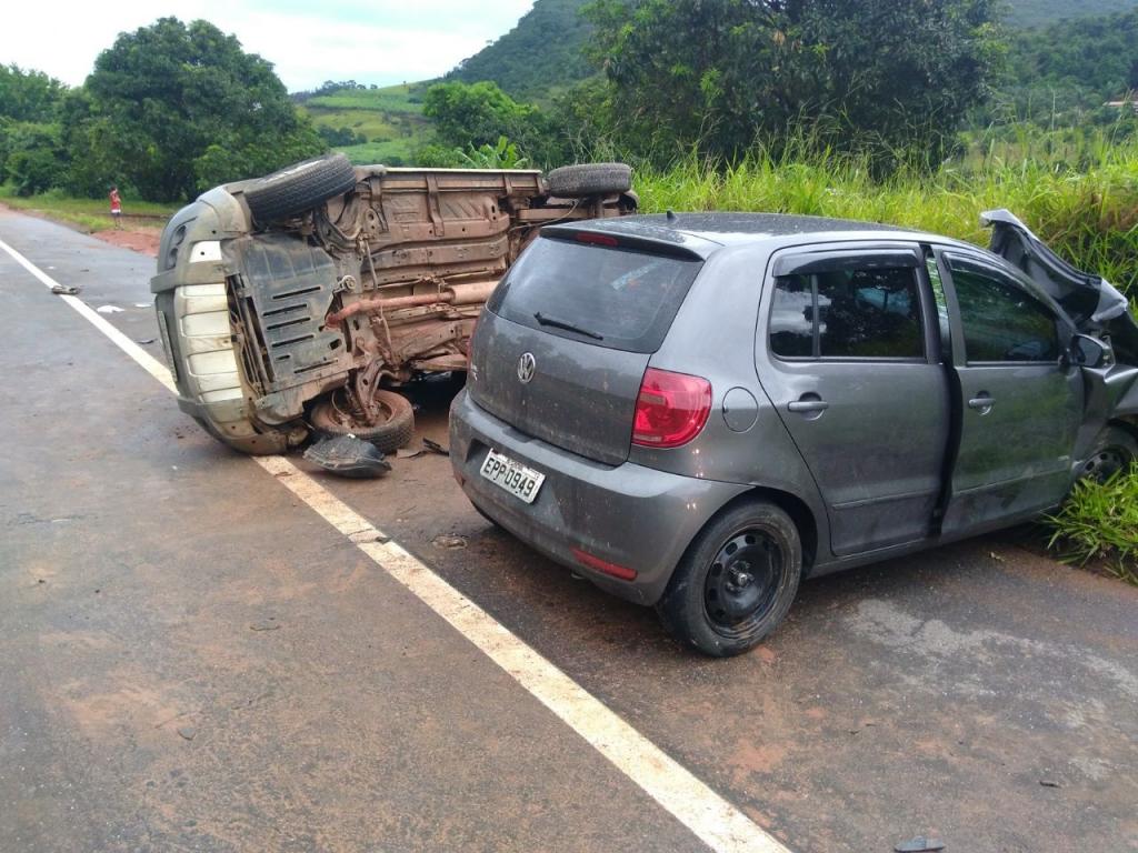 Acidente aconteceu no trecho da BR-458 em Iapu 