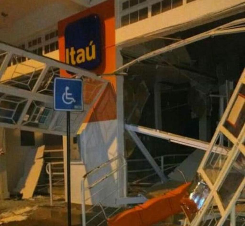 Ataque em Virgem da Lapa contra agência do banco Itaú