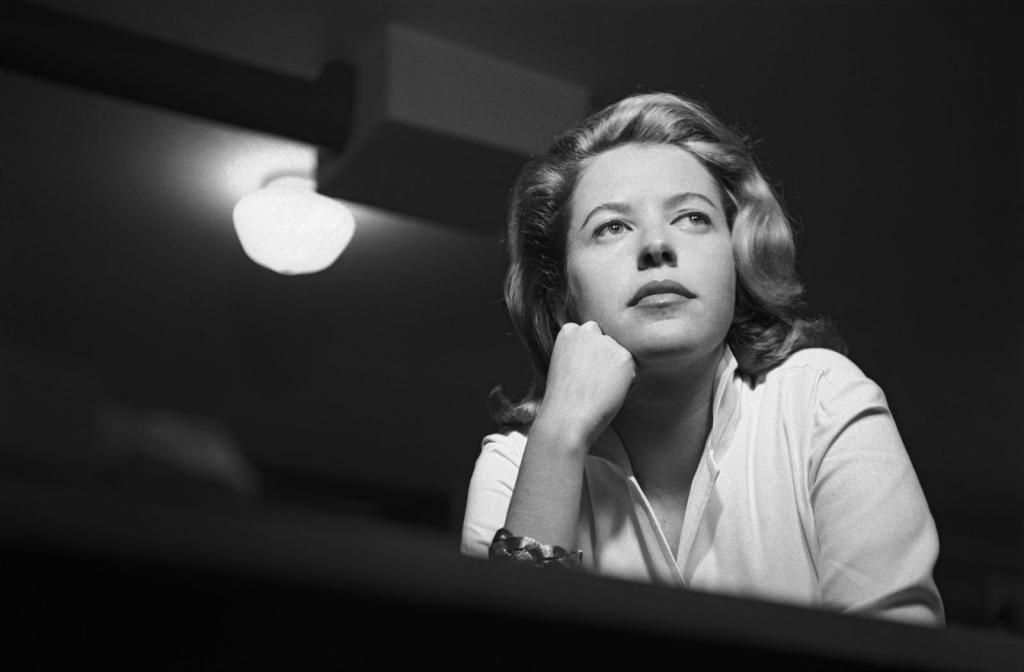 Hilda Hilst (1930-2004), poeta, ficcionista, cronista e dramaturga brasileira