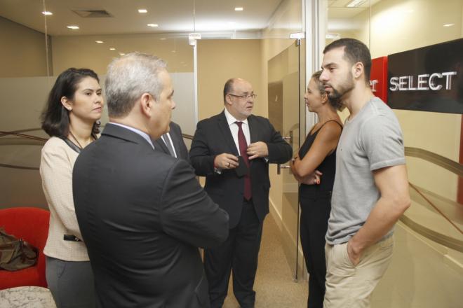 Após a inauguração, os clientes puderam conhecer o novo espaço do banco