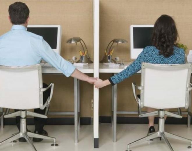O ideal é que os casais que trabalham juntos consigam resolver os problemas de casa em casa, enquanto os do trabalho devem permanecer no escritório