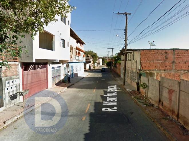 O assalto a residência aconteceu nesta rua, no bairro Tiradentes