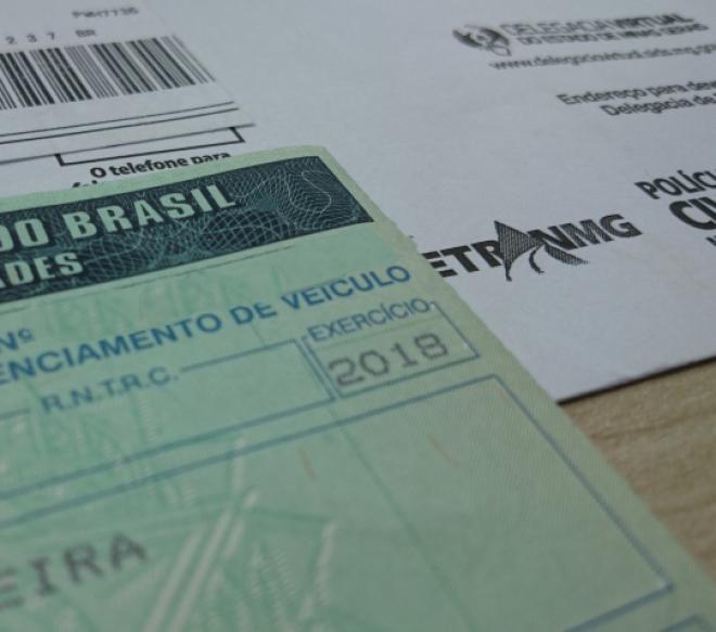 Quando todos os débitos estiverem quitados, o CRLV será enviado pelos Correios
