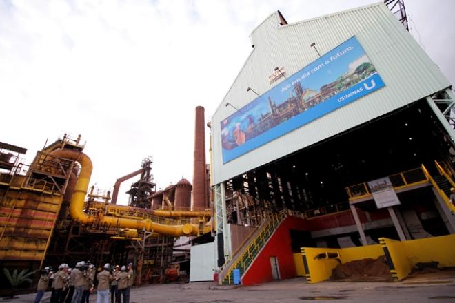 Reforma do alto-forno abre série de investimentos da Usiminas