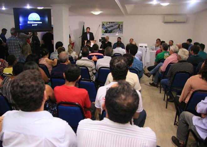 Serão contempladas com as moradias famílias que se encontram no aluguel social, áreas de risco e alta vulnerabilidade social, mais de 3 mil pessoas