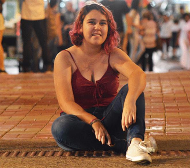 Karol Ferraz venceu o Slam Interescolar Nacional