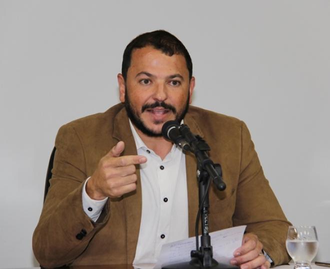 O vereador assumirá interinamente a Administração de Timóteo na segunda-feira