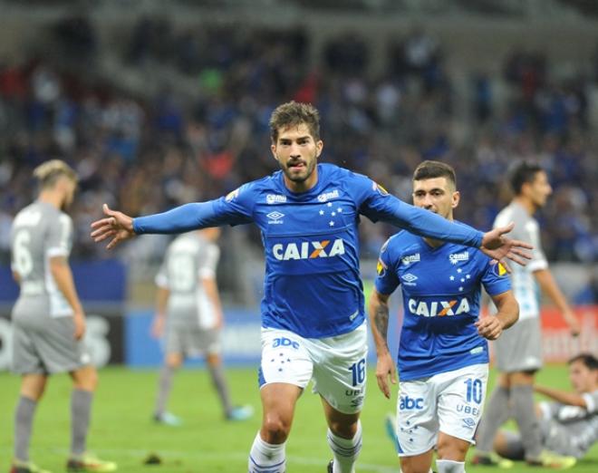 Lucas Silva, que marcou na vitória contra o Racing, pode deixar o Cruzeiro antes da Copa do Mundo