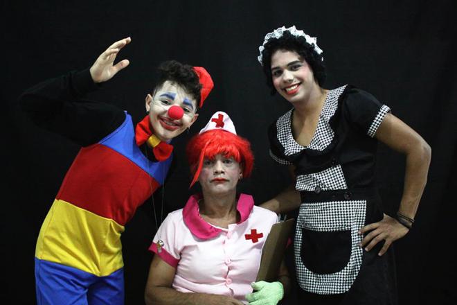 Antônio Amaro (ao centro) tem participação especial