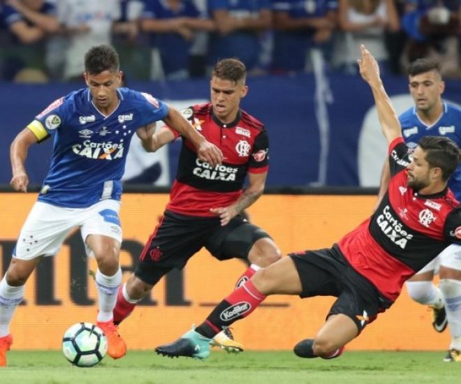 Flamengo e Cruzeiro voltam a protagonizar um duelo decisivo em busca do título da Libertadores 