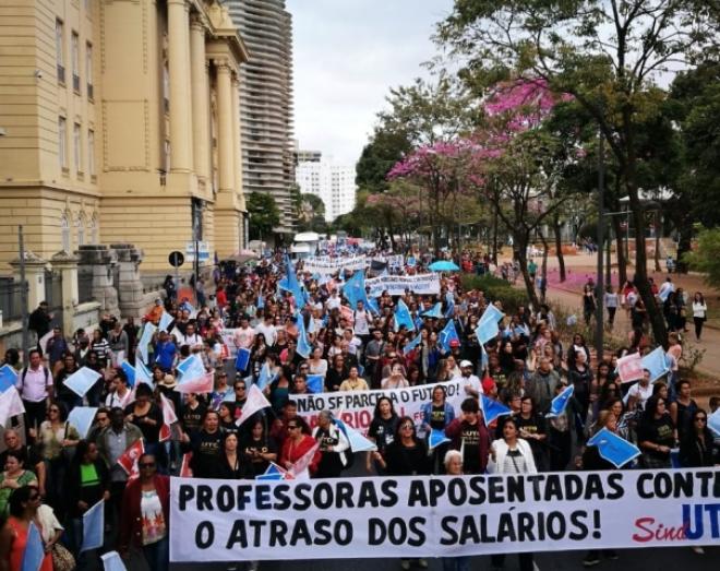 Ao longo do movimento, os trabalhadores em Educação também realizaram manifestações e atos públicos 