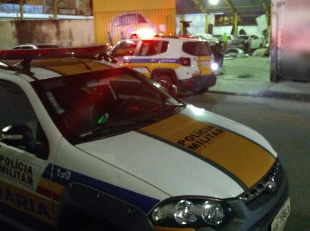 A oficina, alvo de denúncia anônima, é localizada no bairro Iguaçu