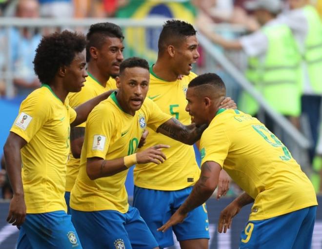 Neymar abriu o placar aos 5 minutos do segundo tempo 