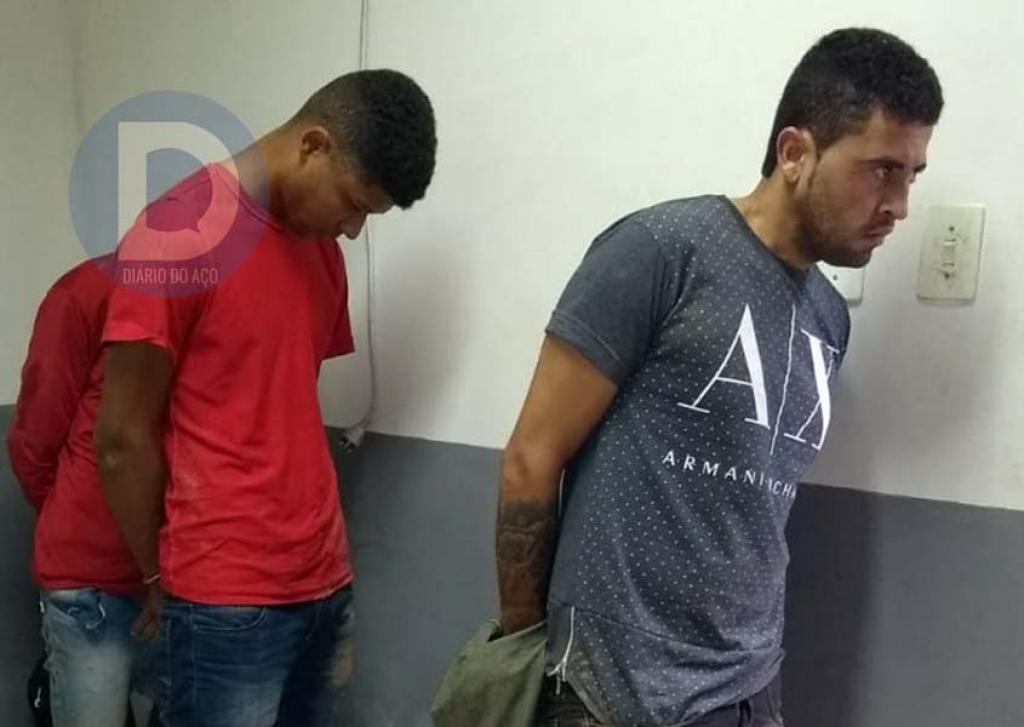Os presos em flagrante são dois adultos, ambos de GV e um adolescente, de Periquito 