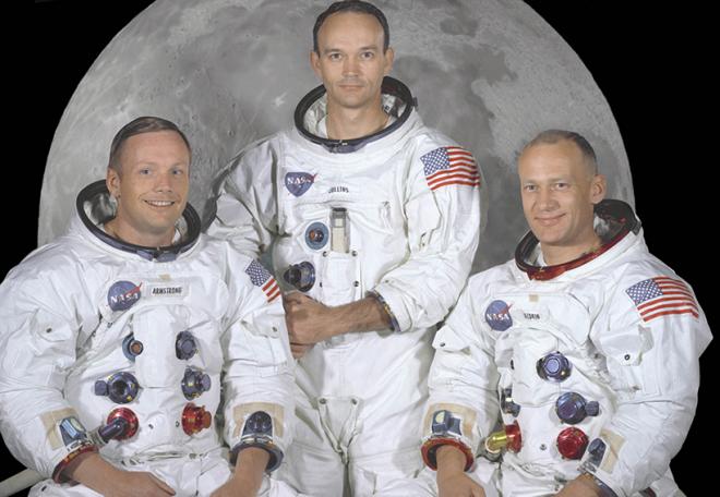 Neil Armstrong, Michael Collins e Edwin Aldrin, a bordo da Apollo 11