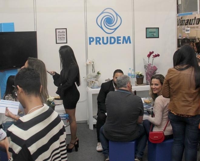 A Prudem atua no aperfeiçoamento pessoal e profissional com ferramentas de coaching