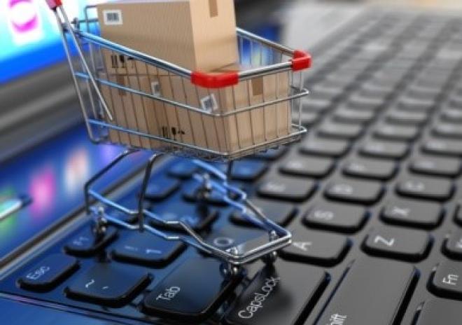 Outros 35% recorrem à consulta apenas eventualmente, a depender do tipo de produto ou serviço que buscam