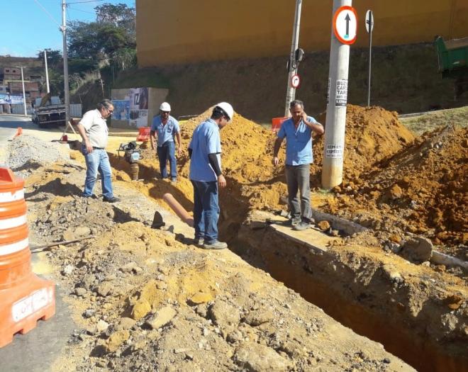 A intervenção evita que poluentes sejam lançados no principal curso hídrico da área urbana do município