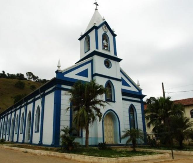 A tradicional festa conta com programação de missas, novenas, procissões e barraquinhas com músicas